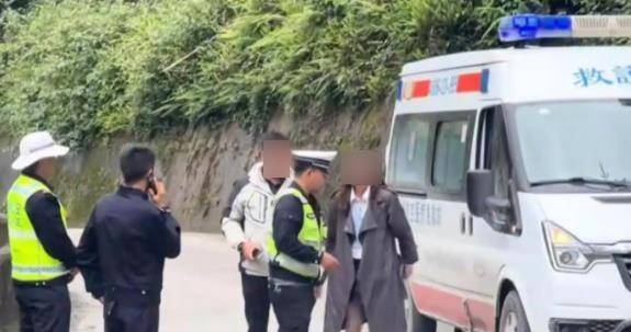 海南一救护车在西藏拉警报开道旅游？海南省卫健委：将严肃处理